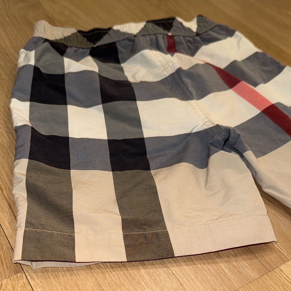 Burberry AUTHENTIC Checkered Swim Shorts - Beige, Black, Red Sz 10Y - Picture 10 of 14